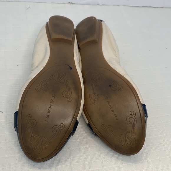 Tahari Gloria cream and navy cap toe flats - Picture 5 of 8